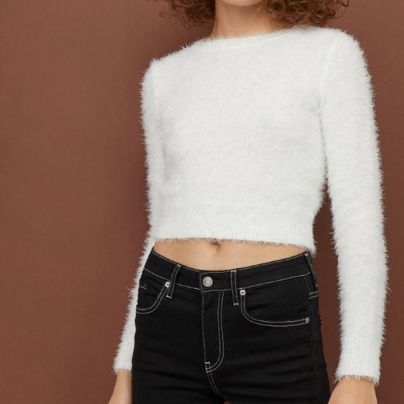 H&M BNWOT white fuzzy sweater - Picture 2 of 5